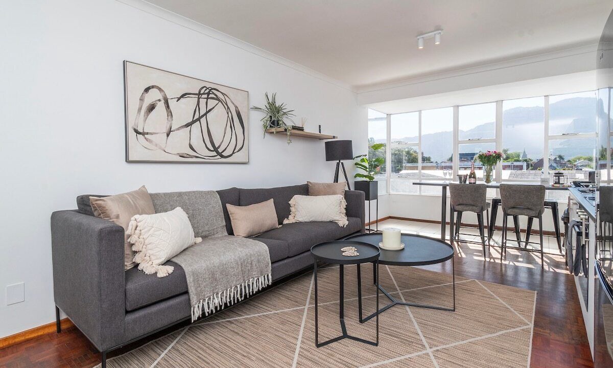 Photo of Livingroom in Claremont