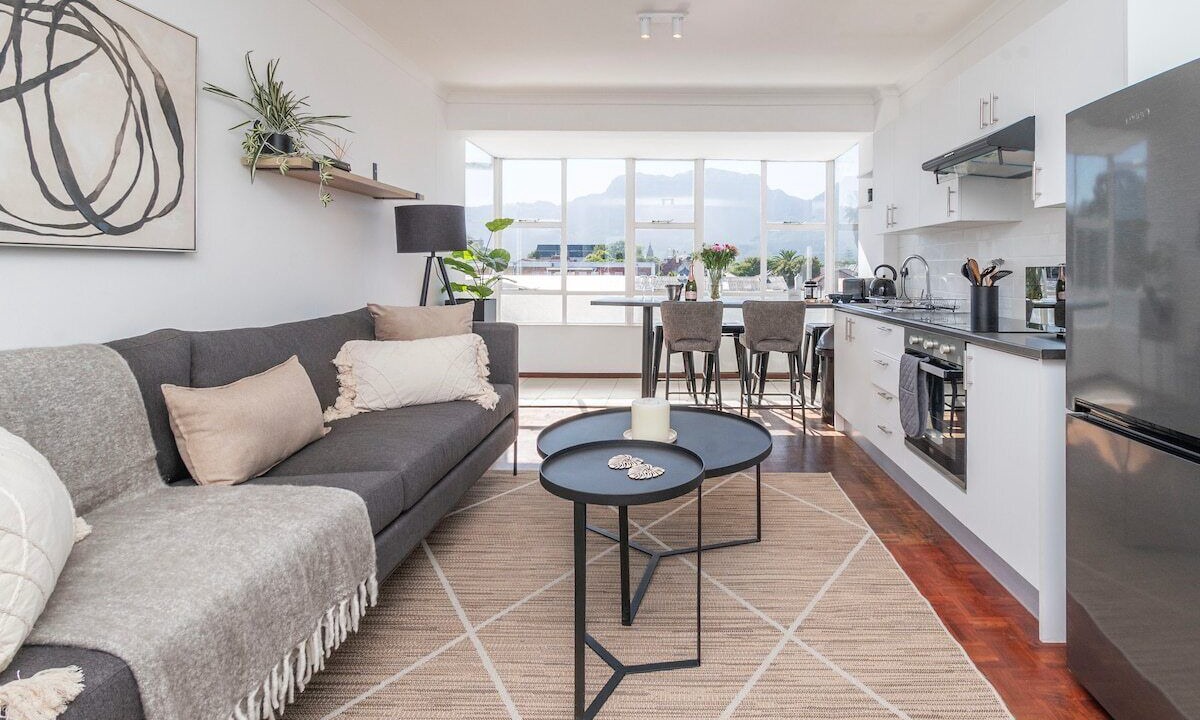 Photo of Livingroom in Claremont