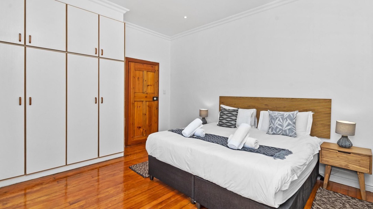 Photo of Livingroom in Claremont