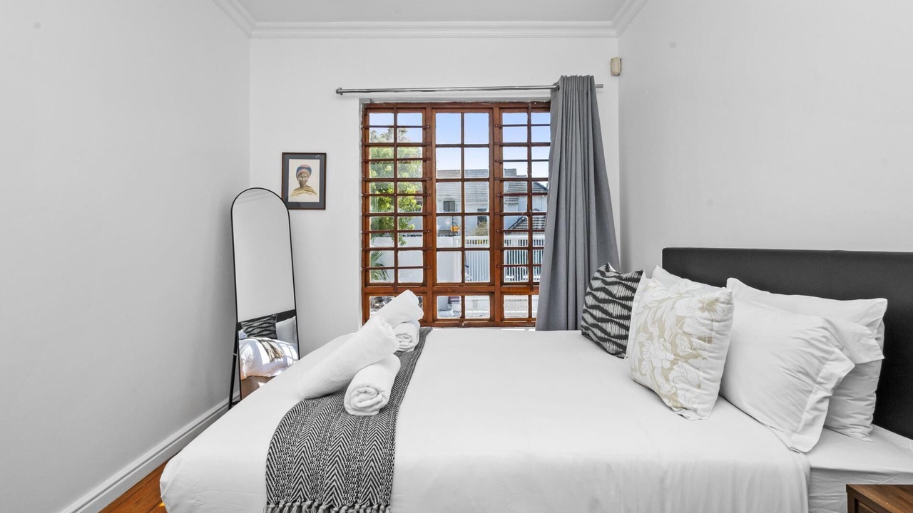 Photo of Livingroom in Claremont