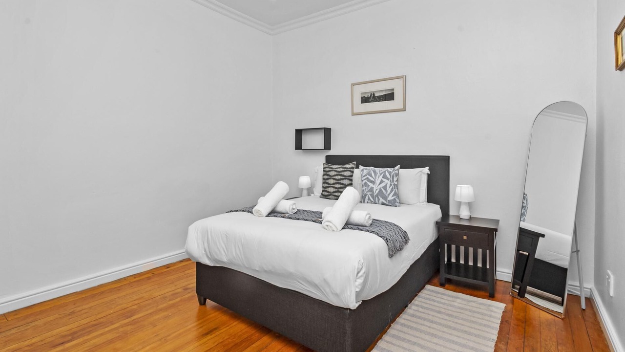 Photo of Livingroom in Claremont