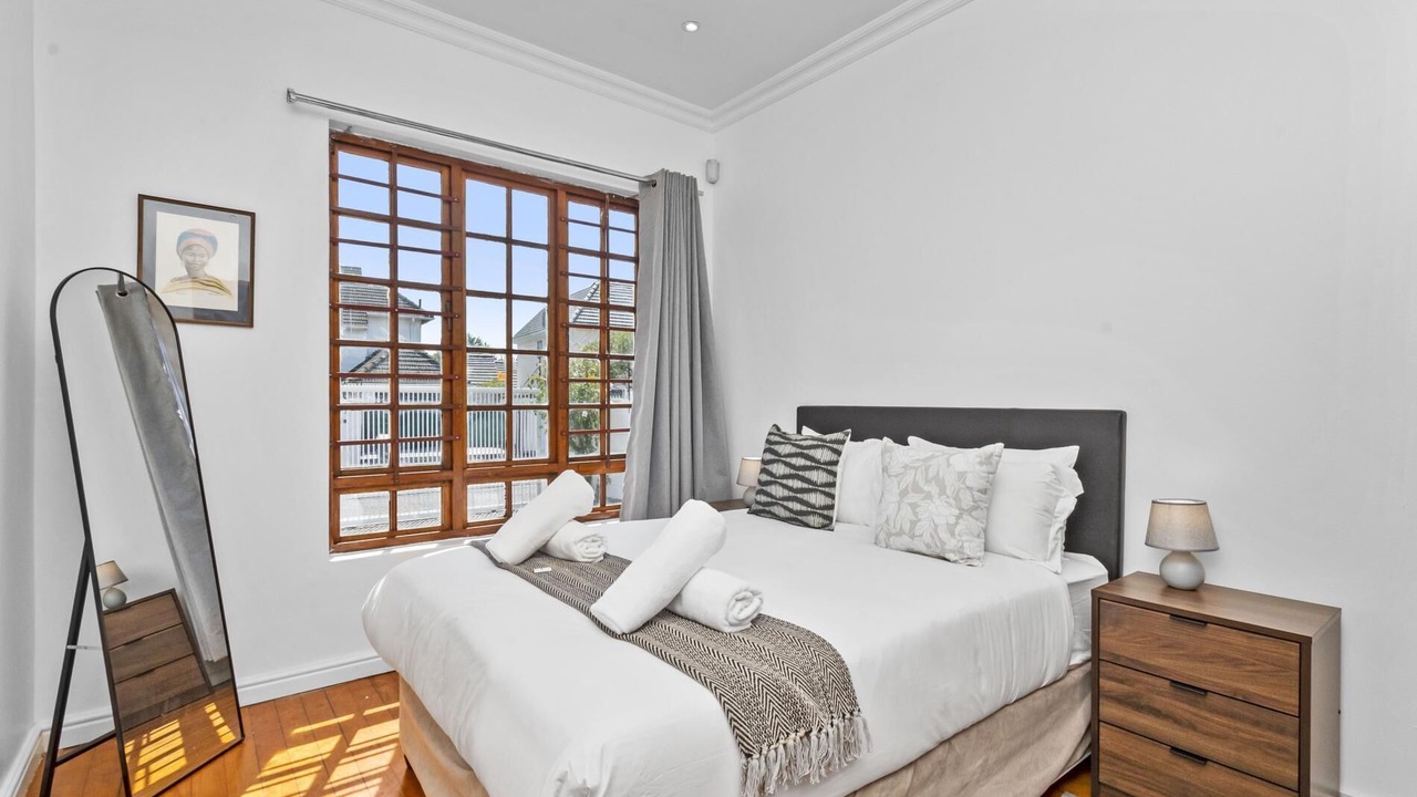Photo of Livingroom in Claremont