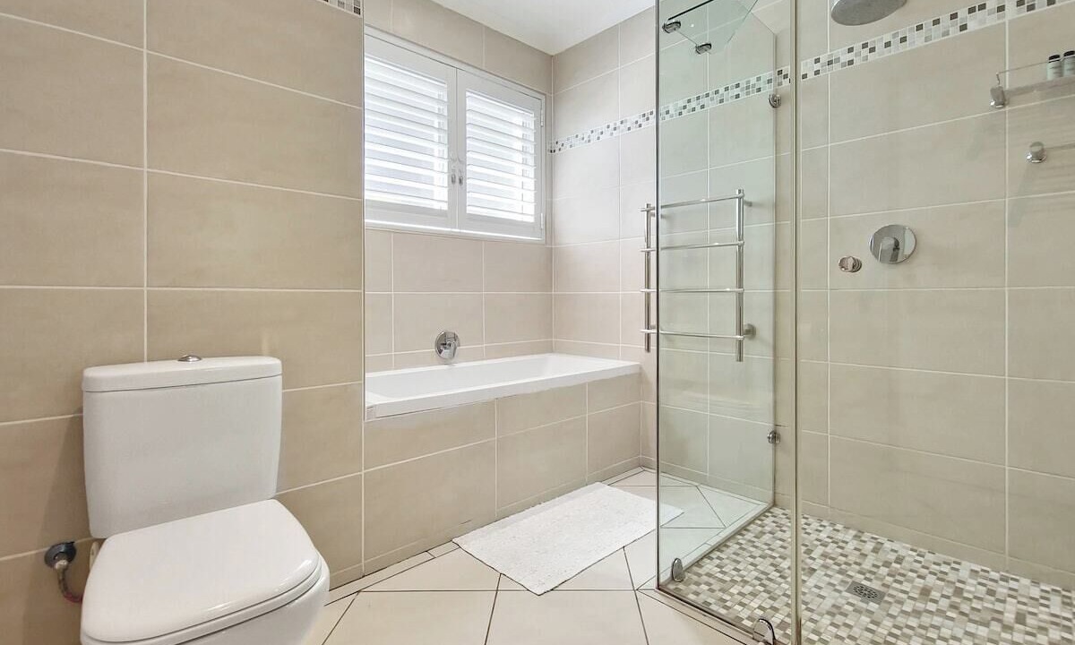 Photo of Bathroom in Three Anchor Bay