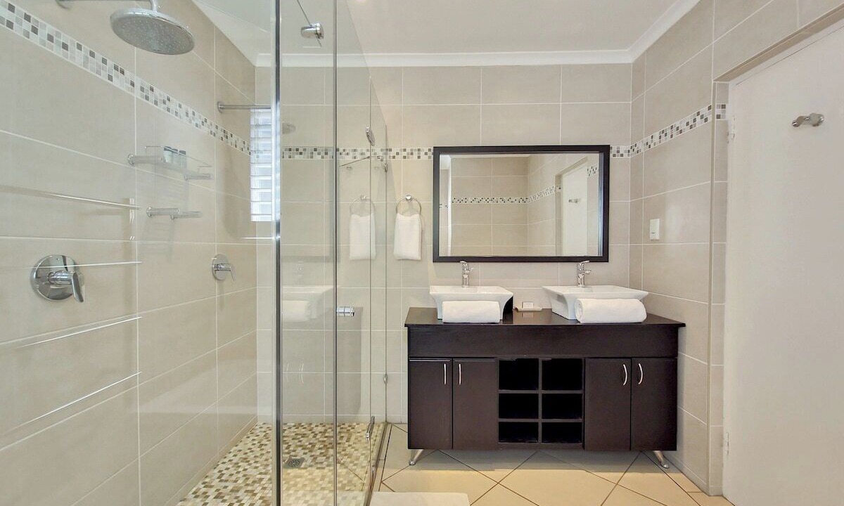 Photo of Bathroom in Three Anchor Bay