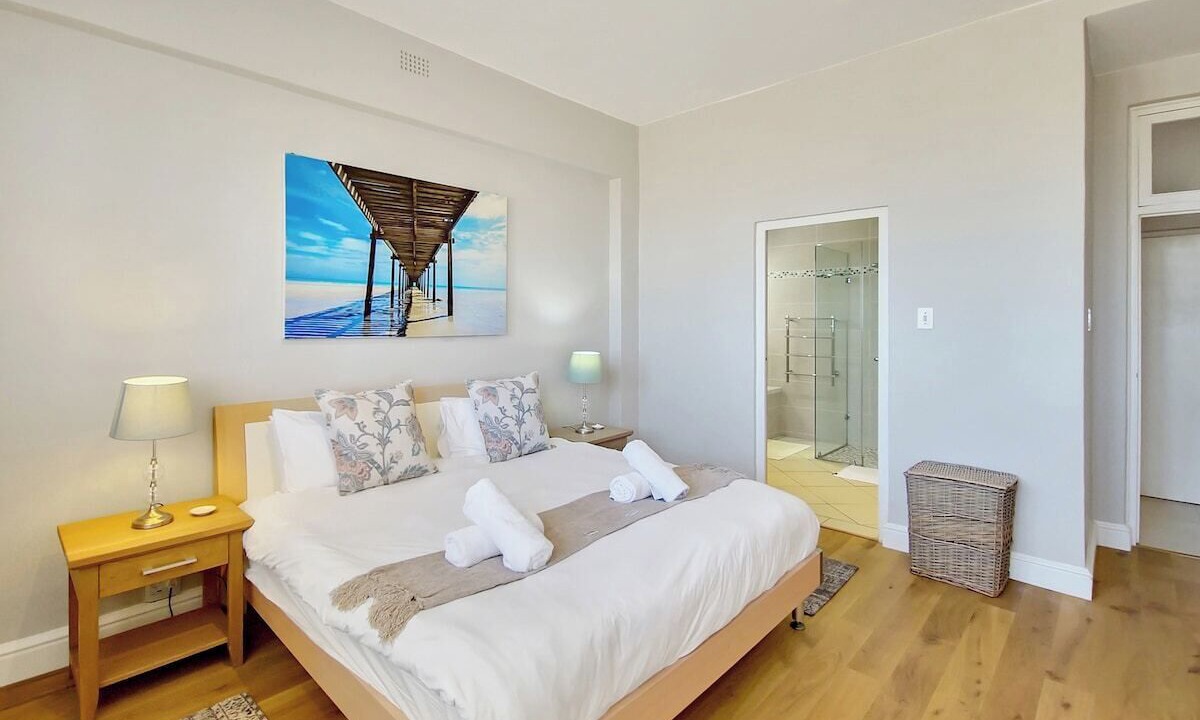 Photo of Bedroom in Three Anchor Bay
