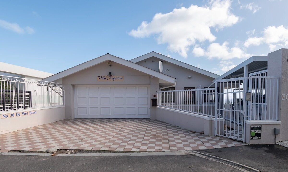 Photo of Outdoor in Bantry Bay