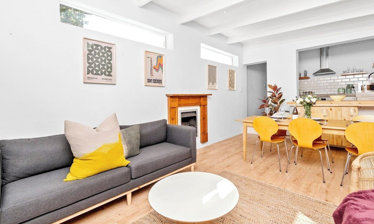 Photo of Livingroom in Newlands