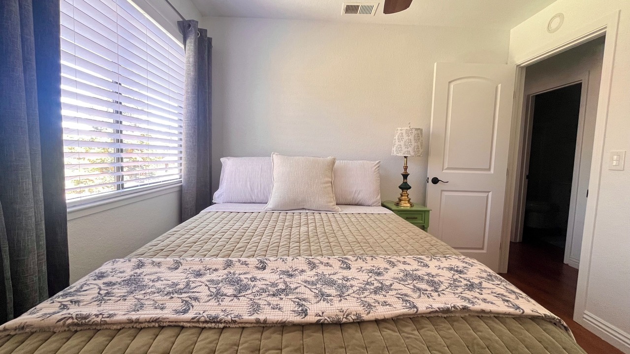 Photo of Bedroom in Pinole
