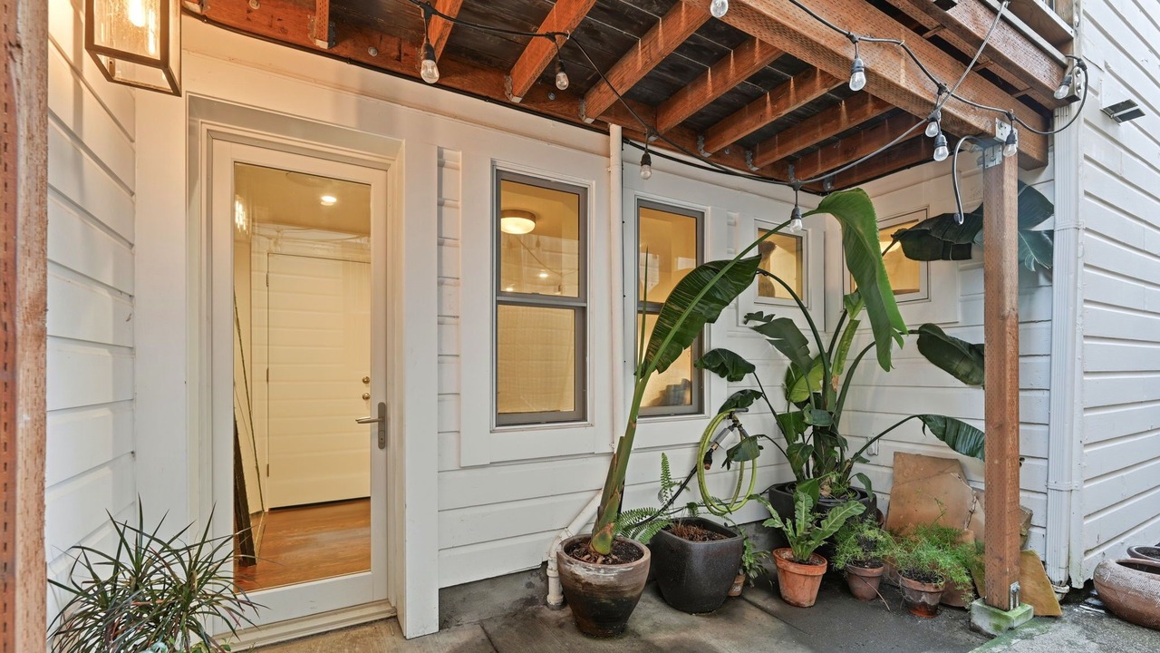 Photo of Outdoor in Mission Terrace