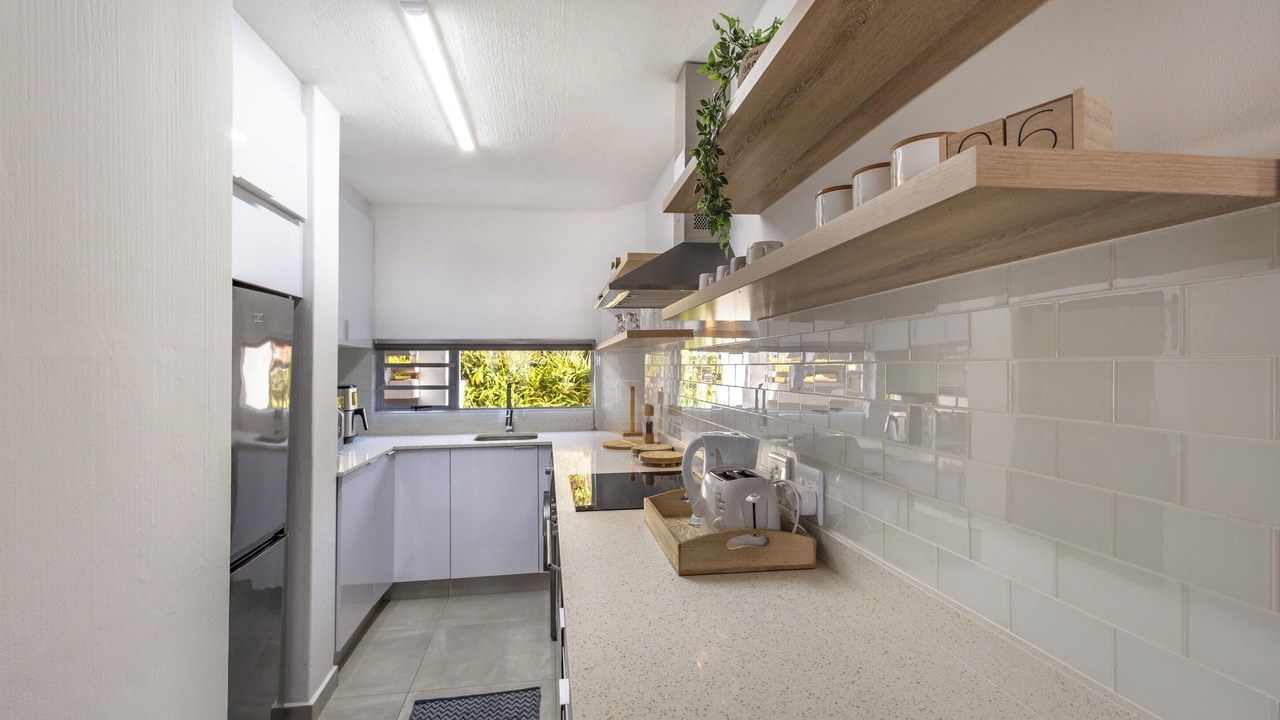 Photo of Kitchen in Shaka's Rock