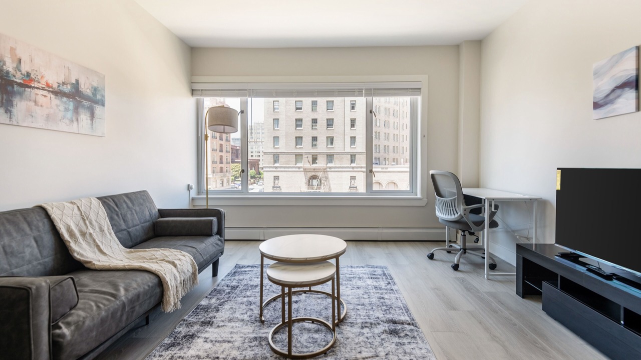 Photo of Livingroom in Nob Hill