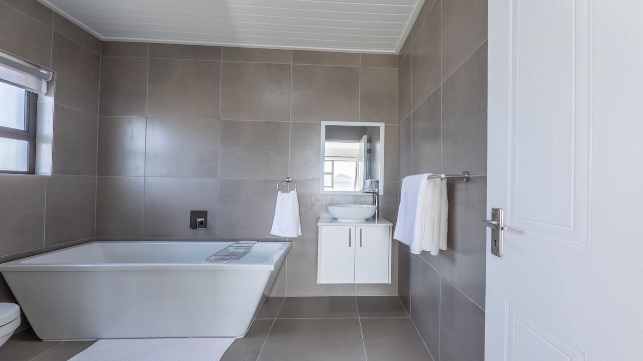 Photo of Bathroom in Melkbosstrand