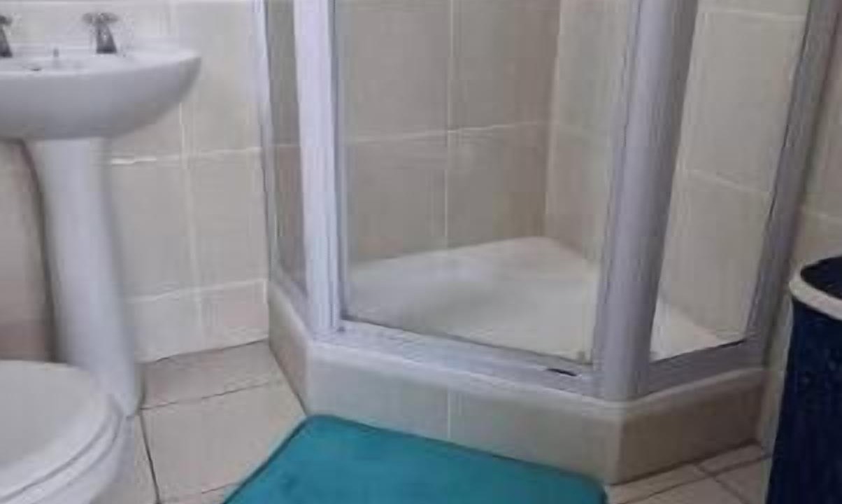 Photo of Bathroom in Strand