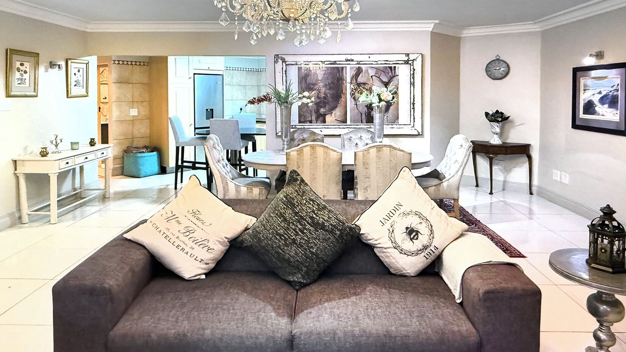 Photo of Livingroom in Greater Johannesburg Metropolitan Area