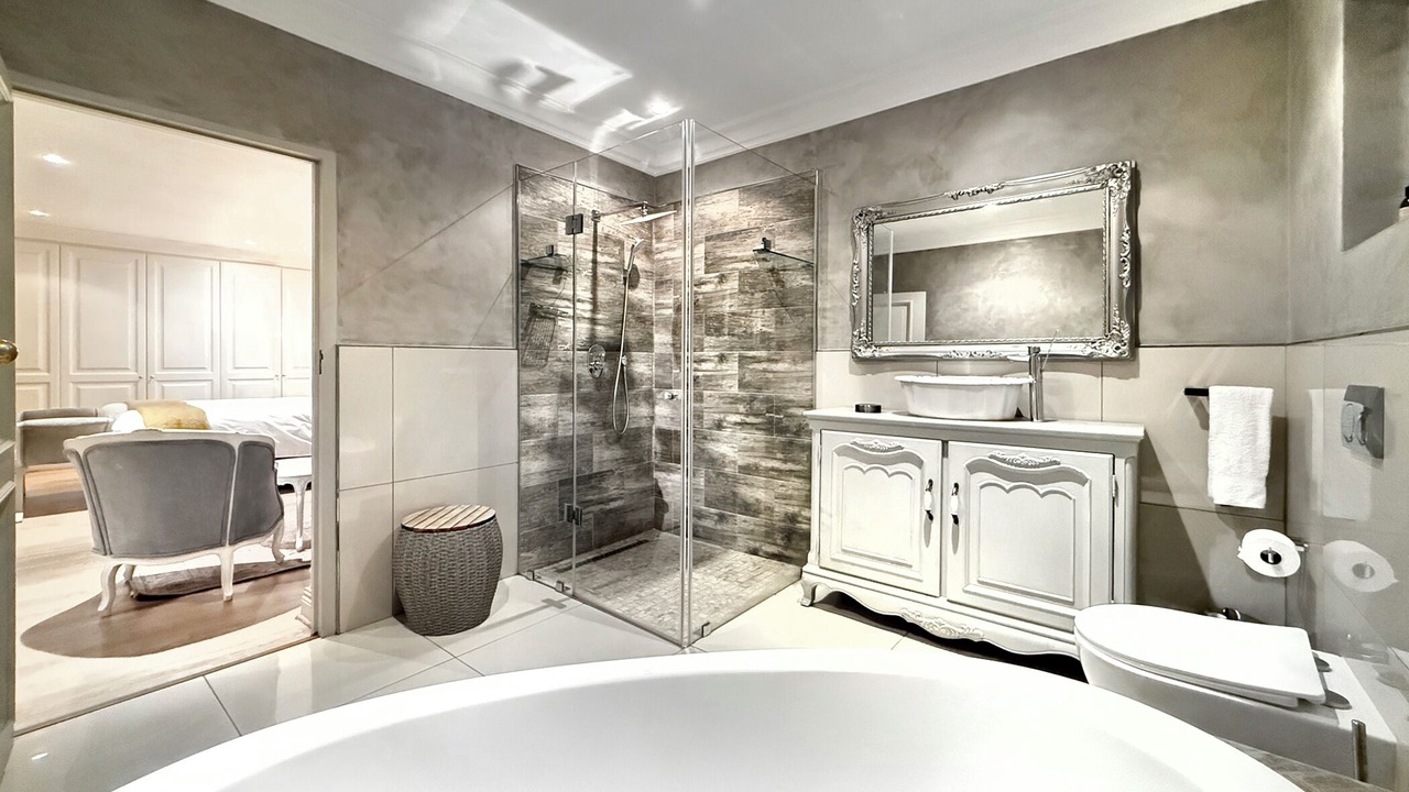 Photo of Bathroom in Greater Johannesburg Metropolitan Area