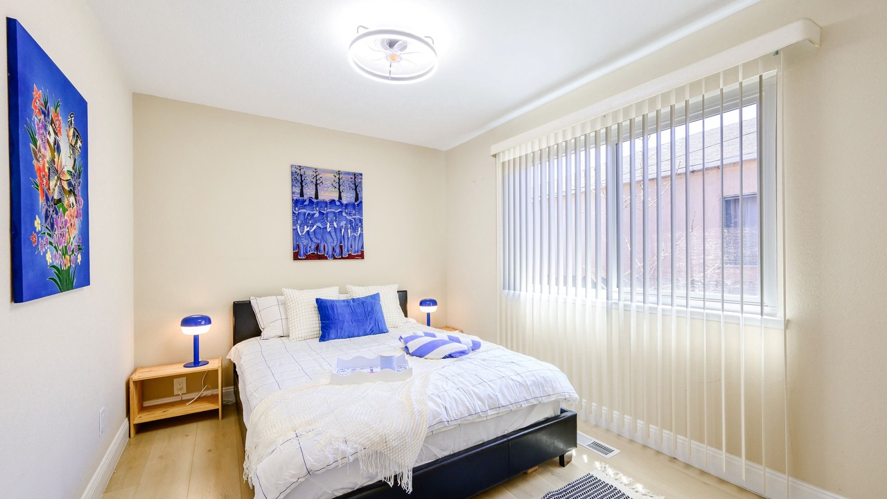 Photo of Bedroom in Davis Tract