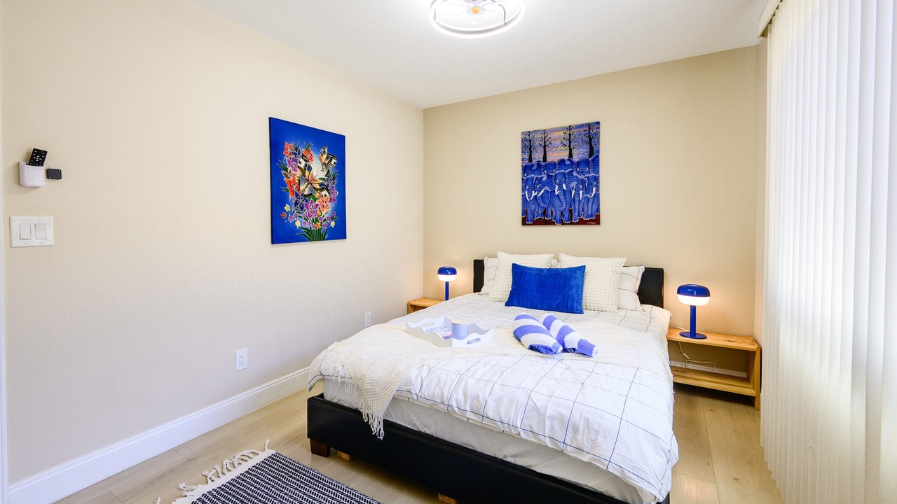 Photo of Bedroom in Davis Tract