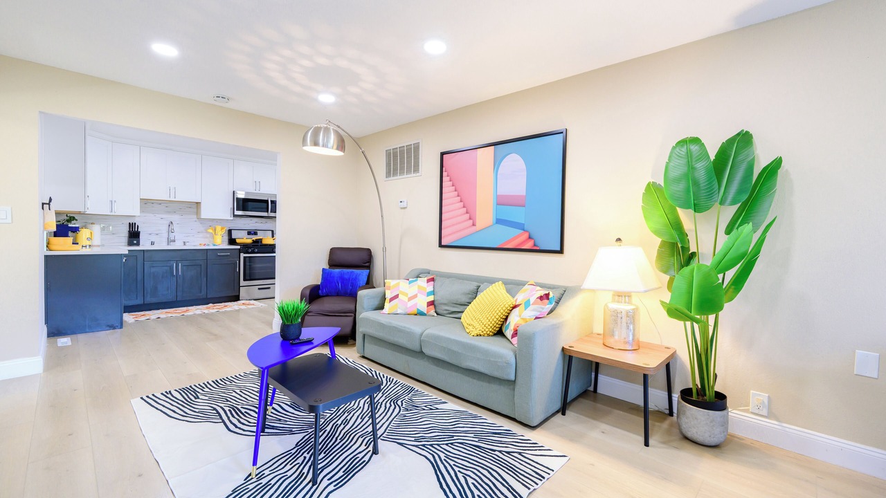 Photo of Livingroom in Davis Tract