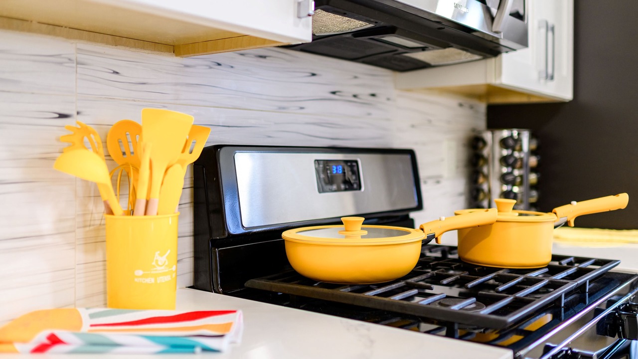 Photo of Kitchen in Davis Tract