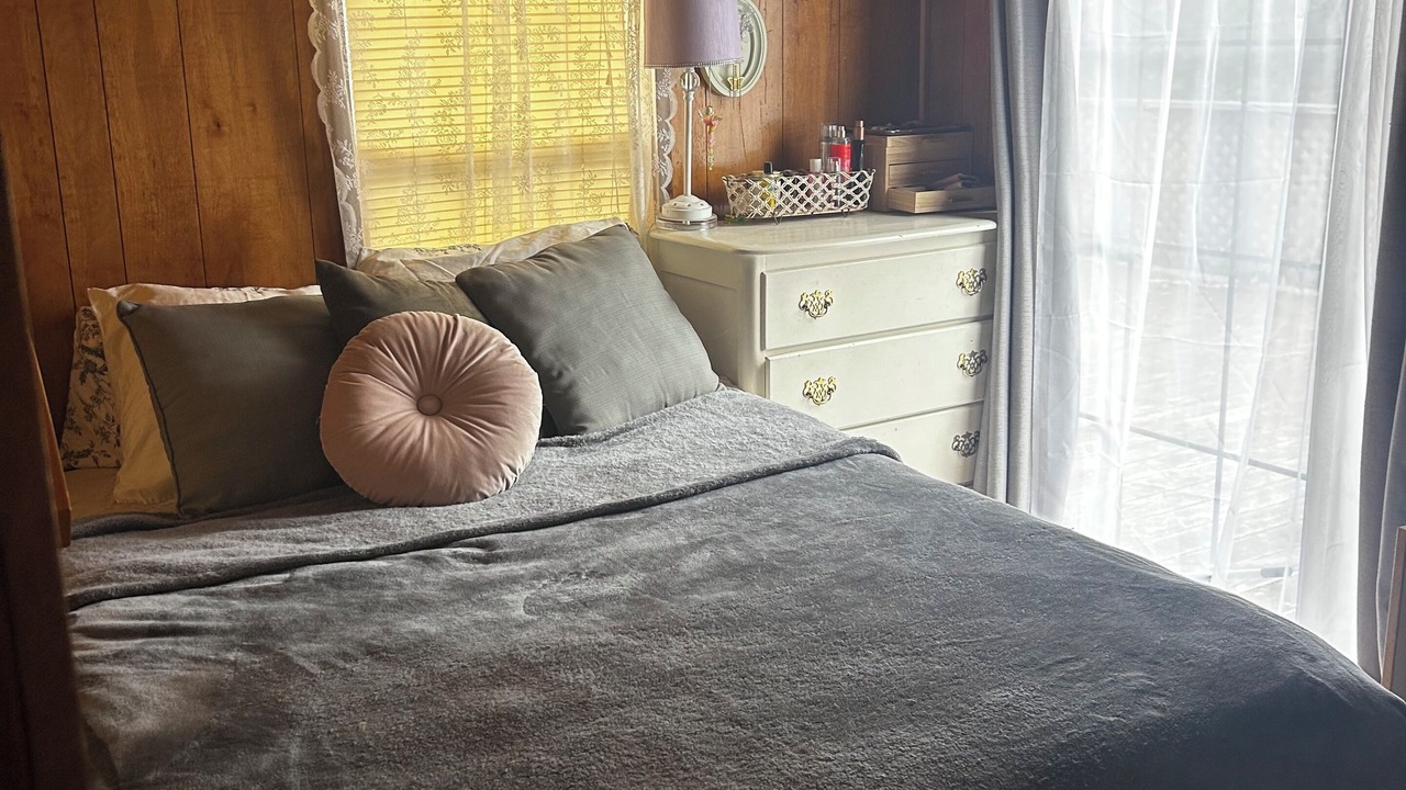 Photo of Bedroom in Geyserville
