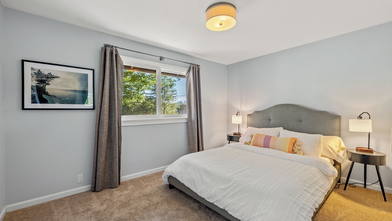 Photo of Bedroom in Santa Rosa