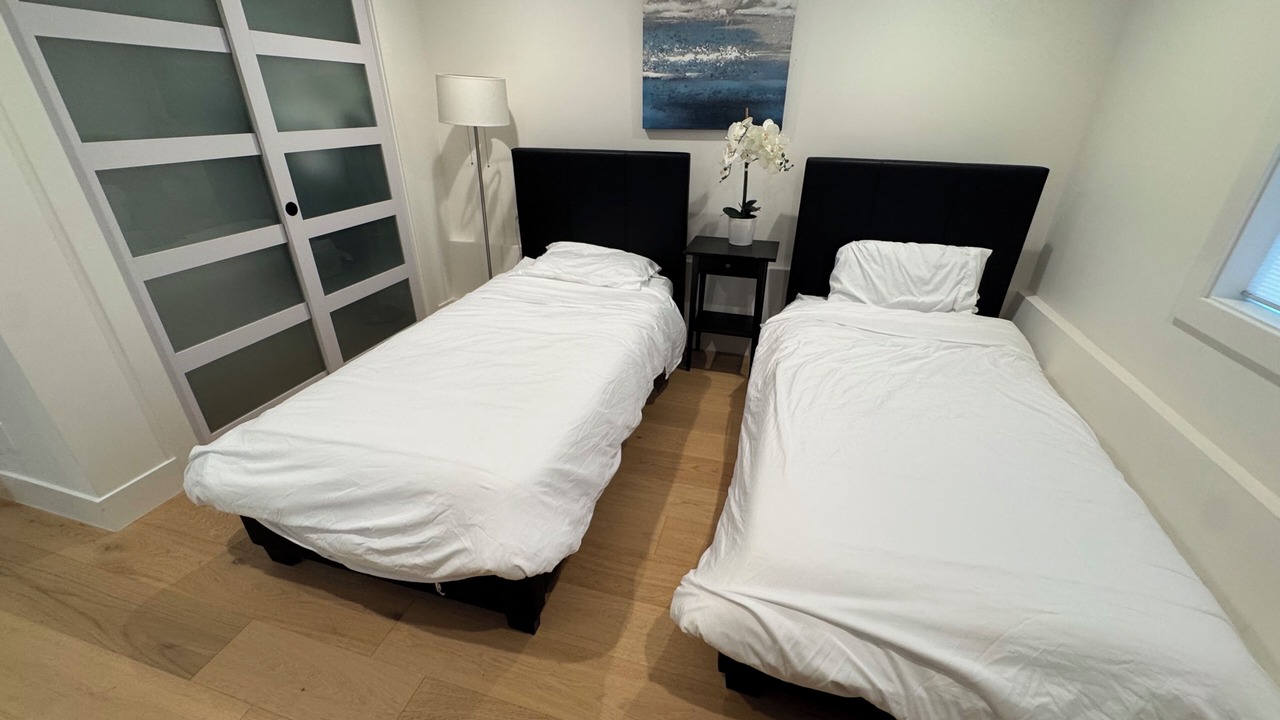 Photo of Bedroom in Outer Mission