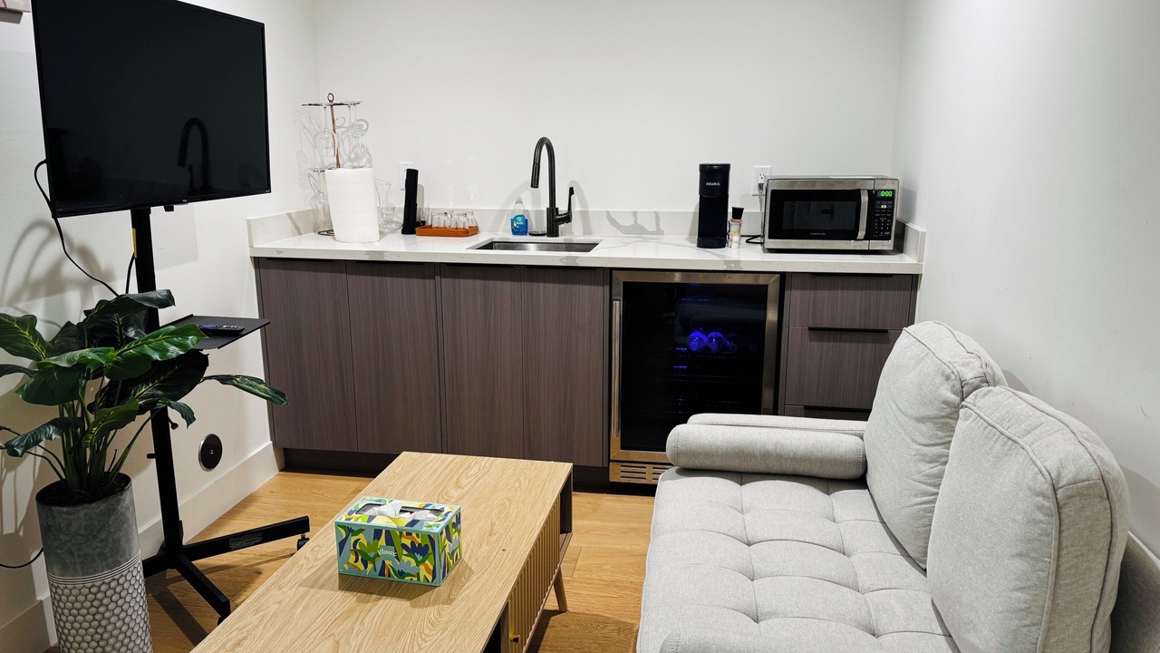 Photo of Livingroom in Outer Mission