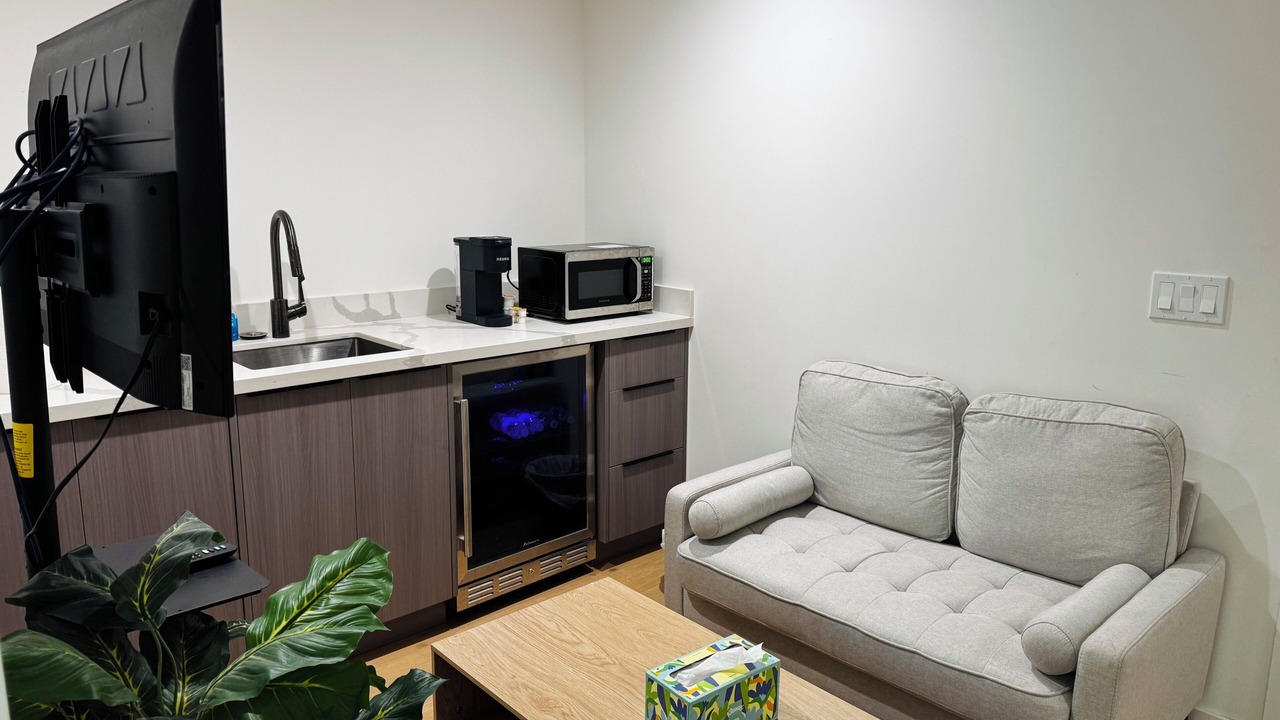 Photo of Livingroom in Outer Mission