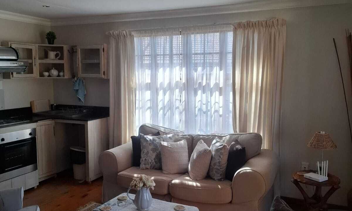 Photo of Livingroom in Ladybrand