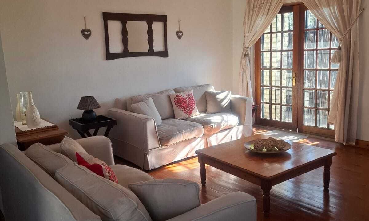 Photo of Livingroom in Ladybrand