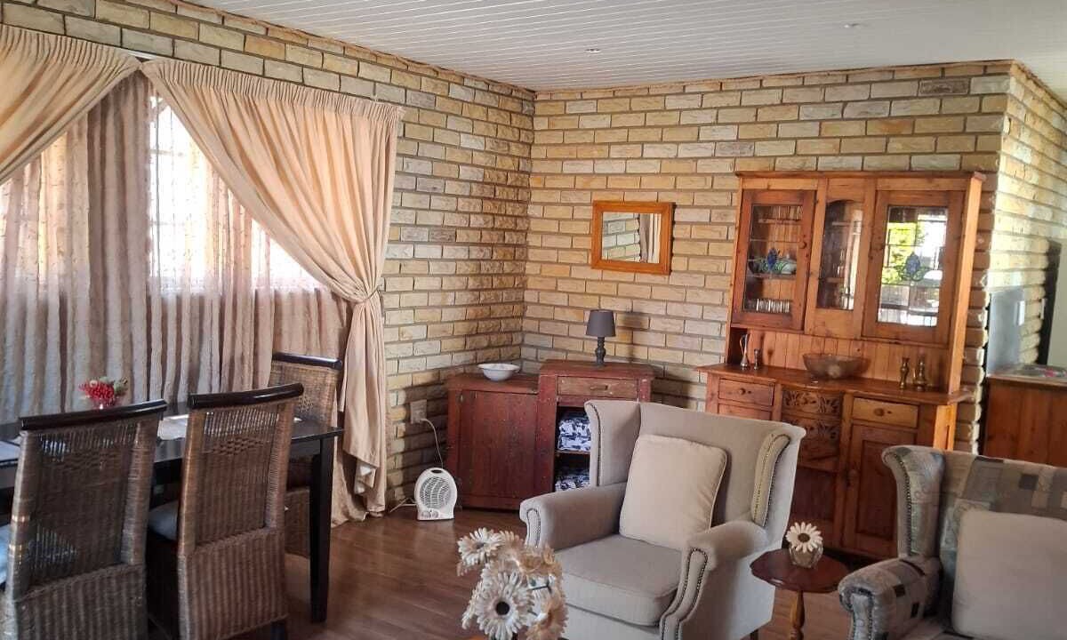 Photo of Livingroom in Ladybrand