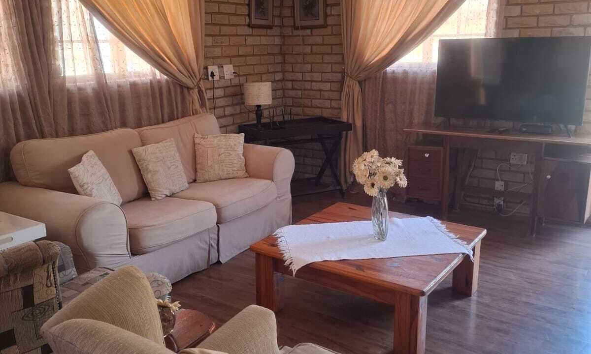 Photo of Livingroom in Ladybrand