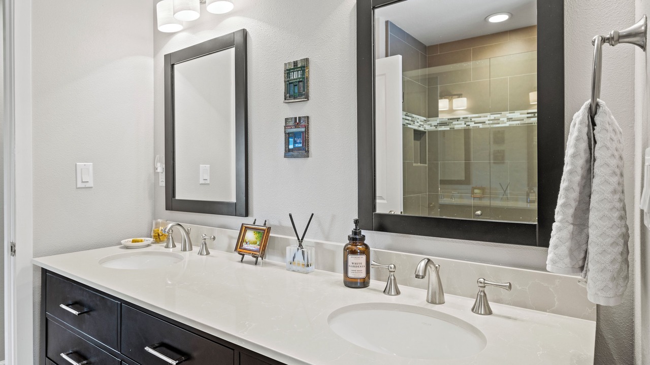 Photo of Bathroom in Geyserville
