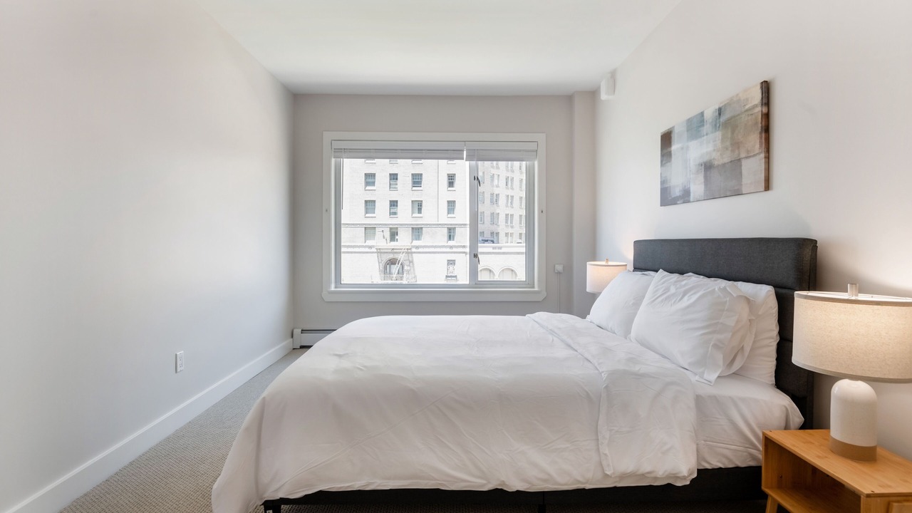 Photo of Bedroom in Lower Nob Hill