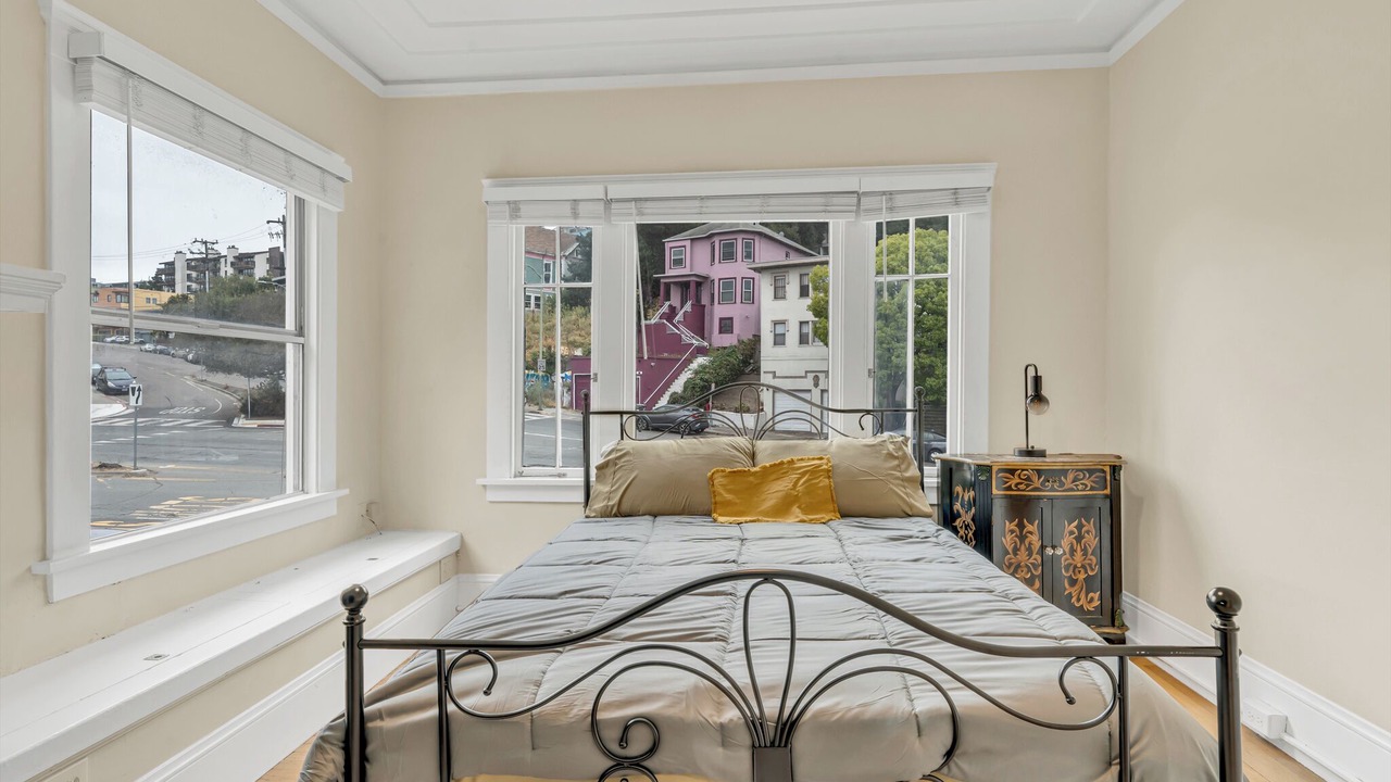 Photo of Bedroom in Adams Point