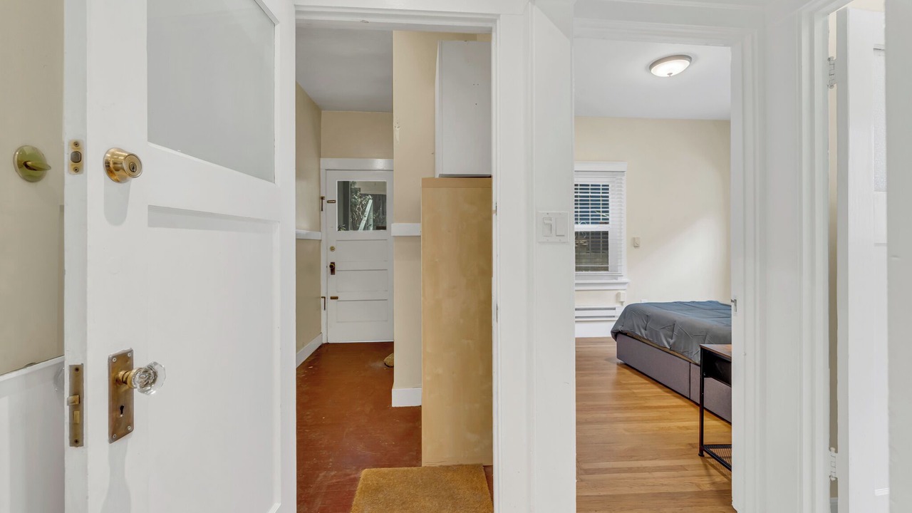 Photo of Bedroom in Adams Point
