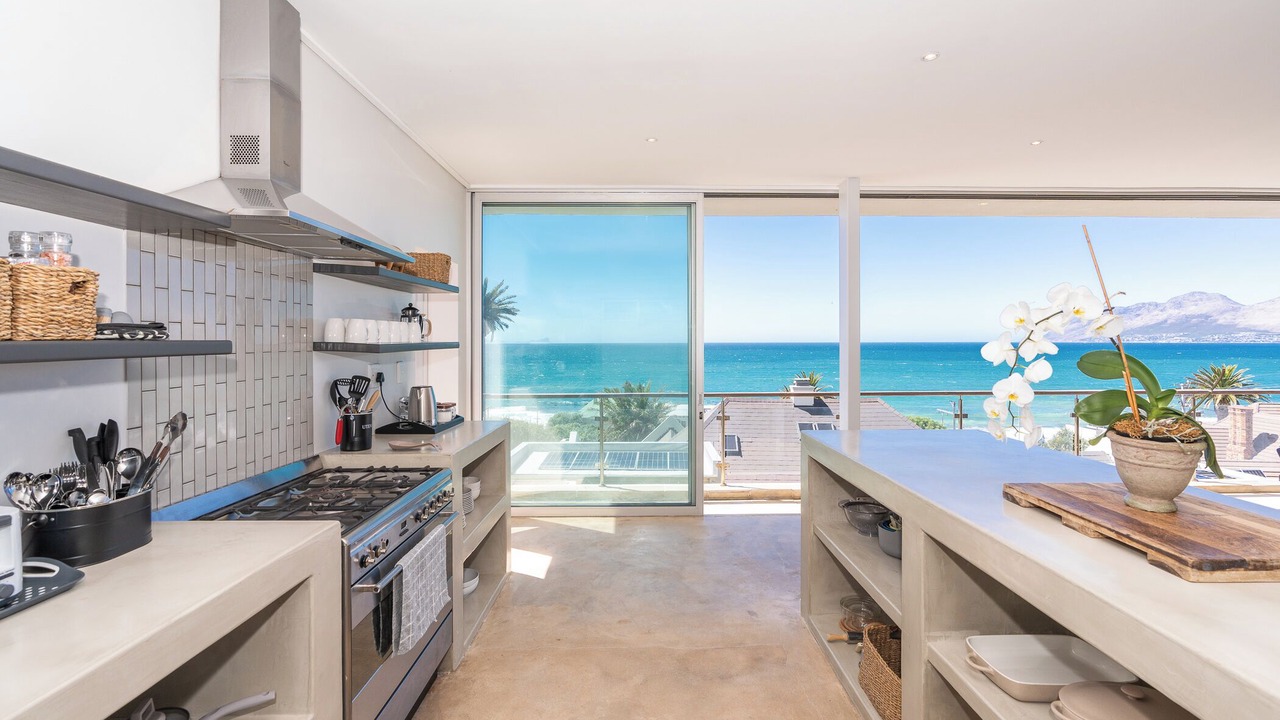 Photo of Kitchen in St. James
