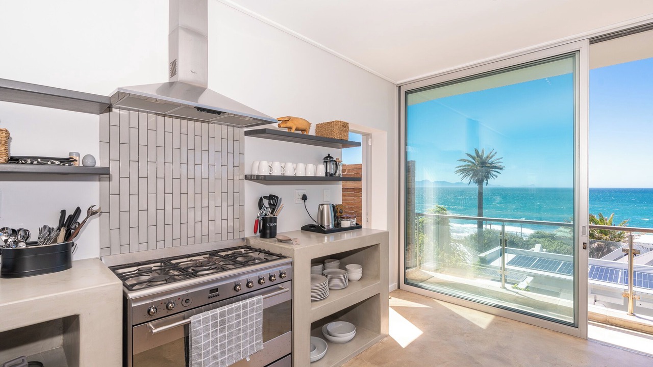 Photo of Kitchen in St. James