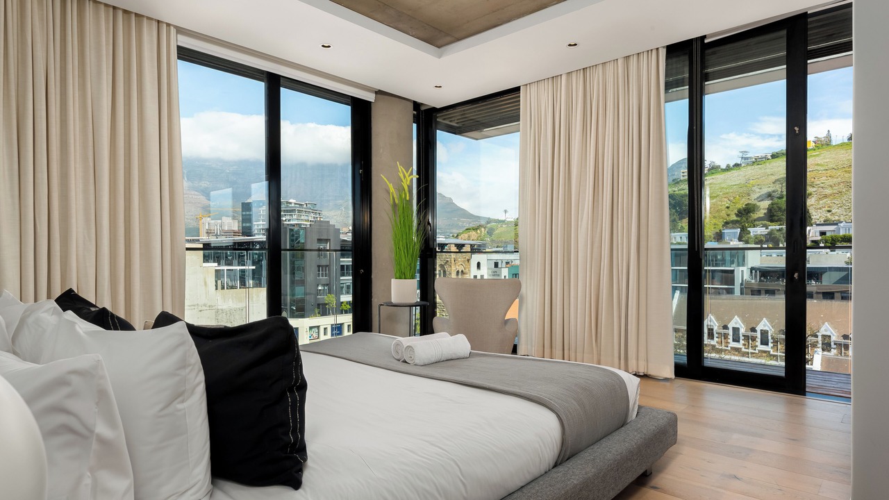 Photo of Bedroom in Cape Town City Centre