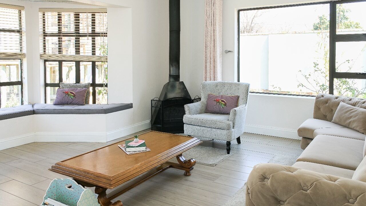 Photo of Livingroom in Ekurhuleni