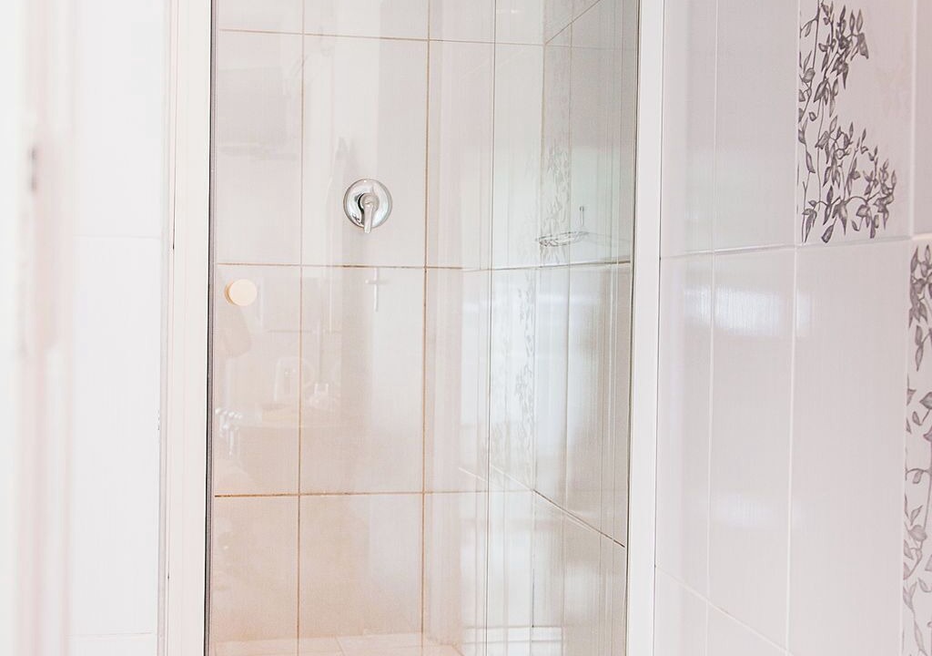 Photo of Bathroom in Komani