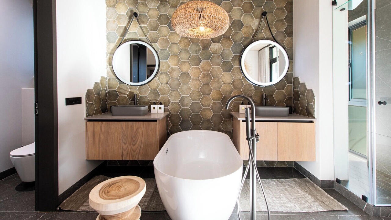 Photo of Bathroom in Myoli Beach