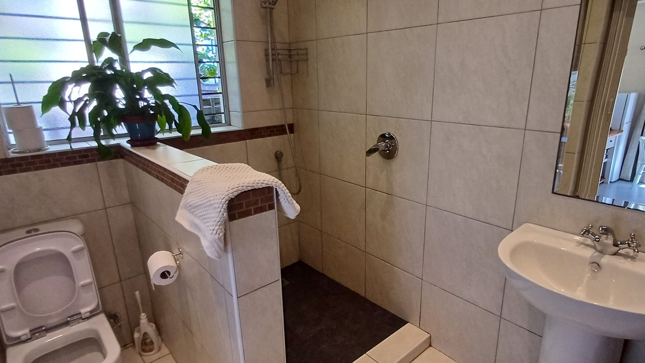 Photo of Bathroom in Glencairn