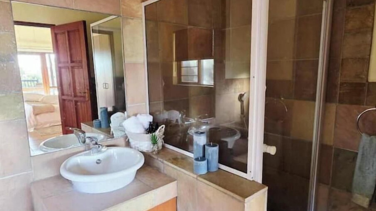 Photo of Bathroom in Ligfontein