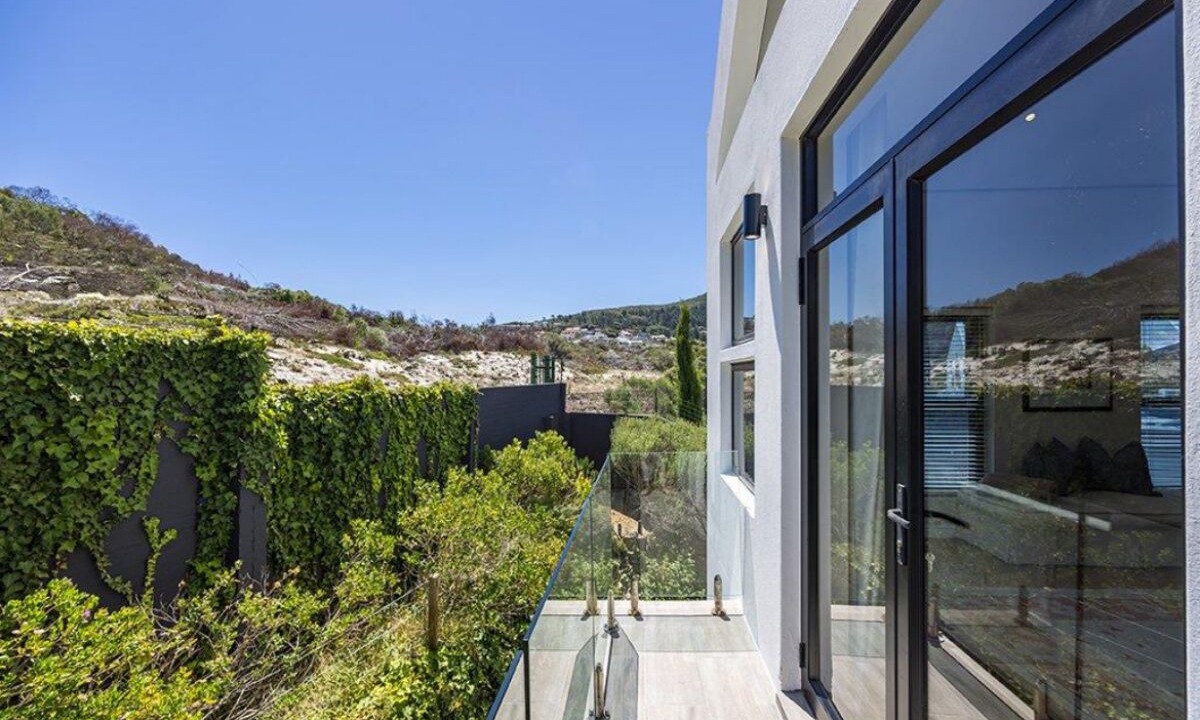 Photo of Patio Balcony in Hout Bay