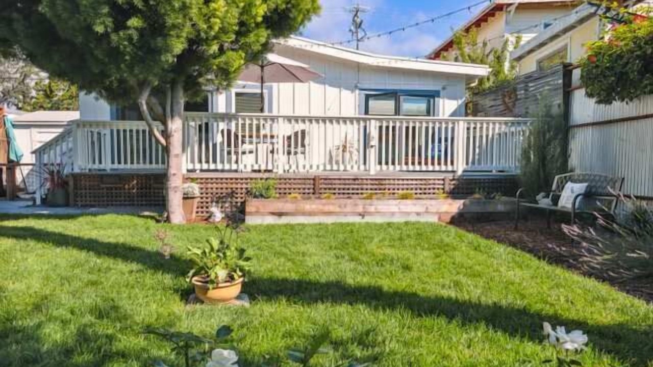 Photo of Patio Balcony in Westside Santa Cruz