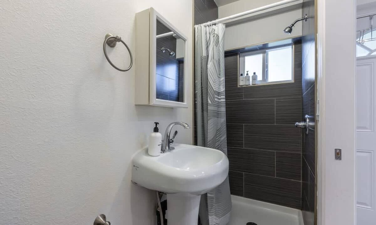 Photo of Bathroom in North Central
