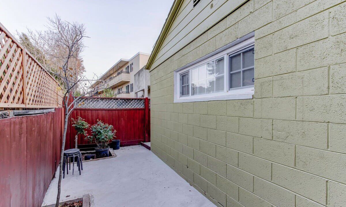 Photo of Patio Balcony in North Central