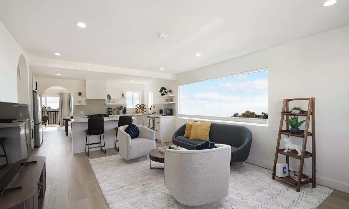 Photo of Livingroom in Pacifica