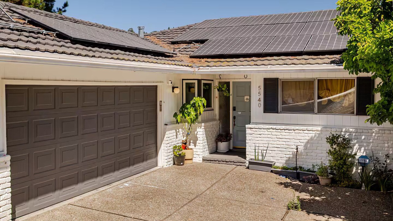 Photo of Outdoor in Upper Rockridge